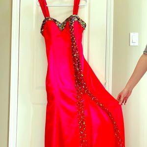 Gorgeous satin fuchsia dress with embezzling